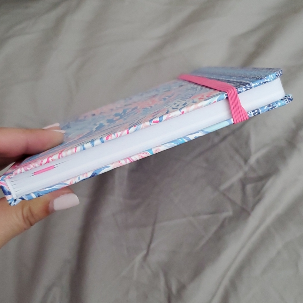 Lilly pulitzer notebook - Picture 2 of 2